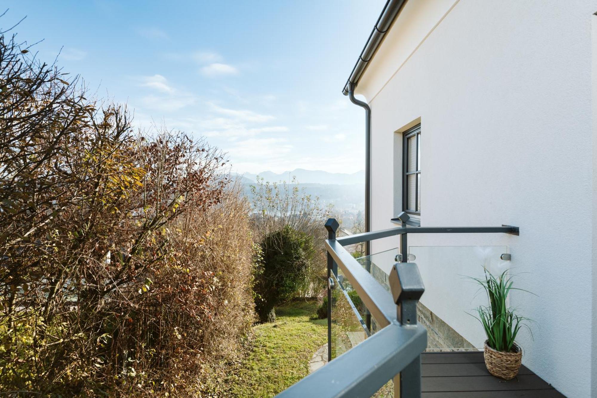 Haus Aussicht - Ferienwohnungen Velden Velden am Wörthersee Δωμάτιο φωτογραφία